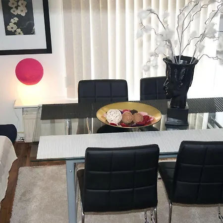 Flower Market Apartment *